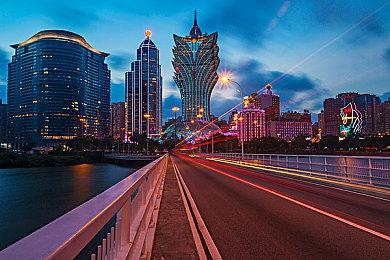 全球首个液冷！奥尼＆Abee发布AMD锐龙AI Max+ 395迷你AI工作站